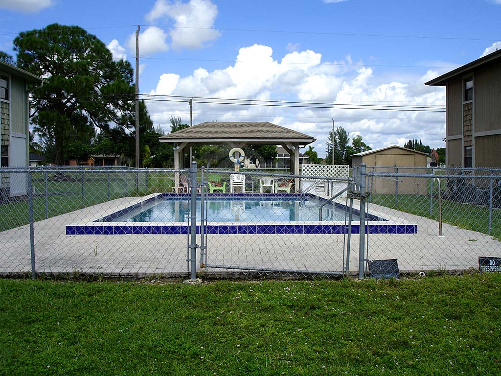 Eagle Side Community Pool Safety Fence